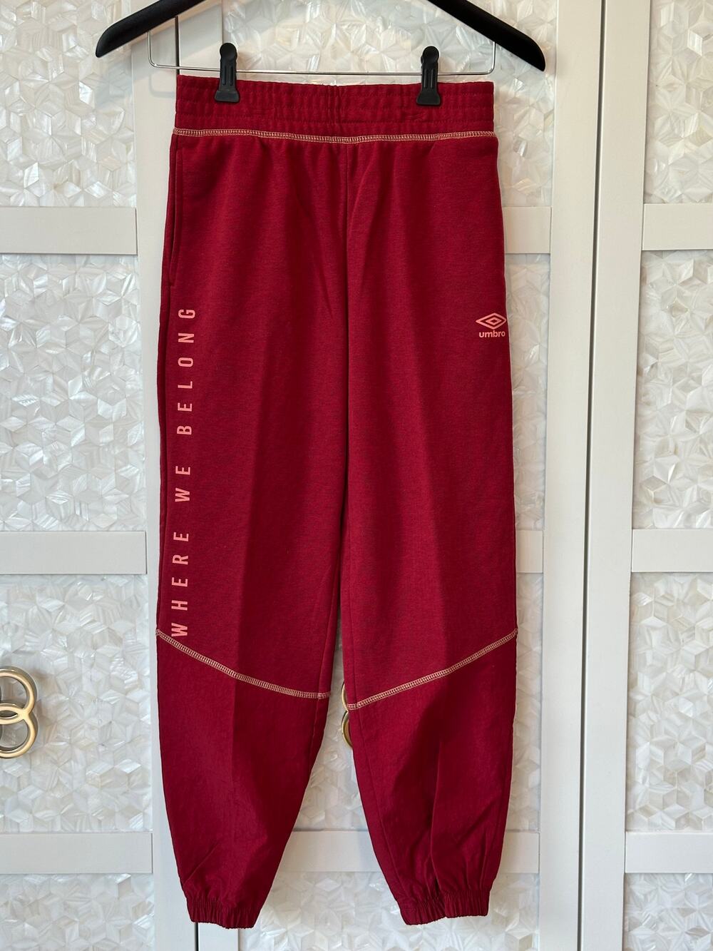 Umbro Beyond the Pitch Jogger Sweatpants Burgundy Maroon  Medium 10/12 (Junior)